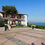 Διαμέρισμα Elenis Village *