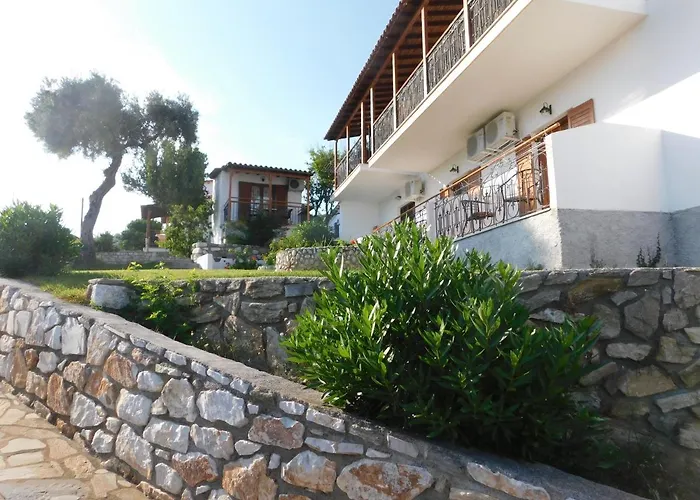 Elenis Village Apartment Achladies (Skiathos)