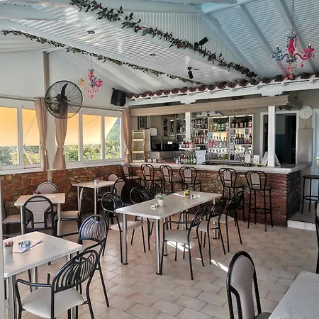 Elenis Village Achladies (Skiathos)